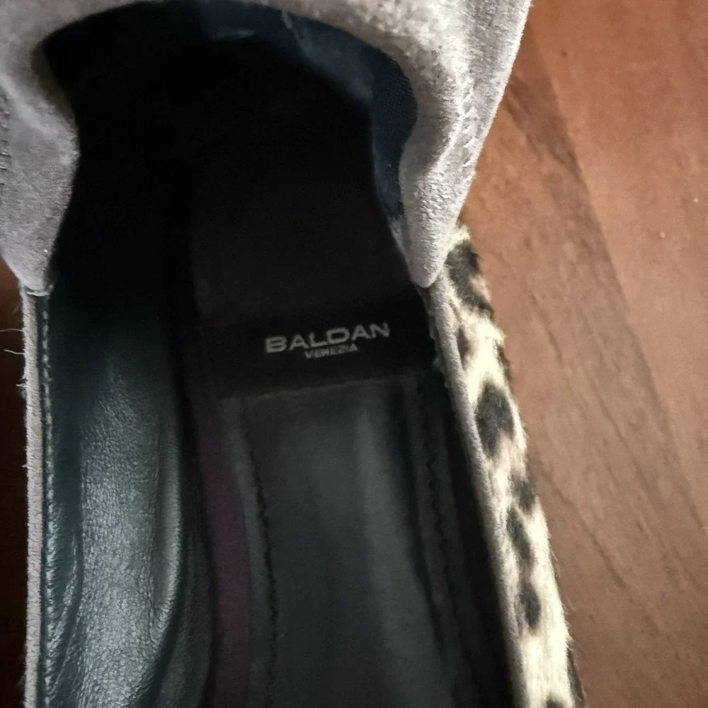 Baldan Venezia Leopard Print Pony Flat Ankle Closure Women's Size EU37.5/US‎ 7